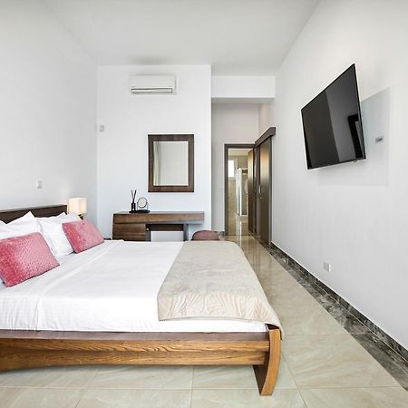 Olymp Luxury Villa D - Luxury Escape With Direct Beach Access And Unique Sunsets Paphos Kültér fotó