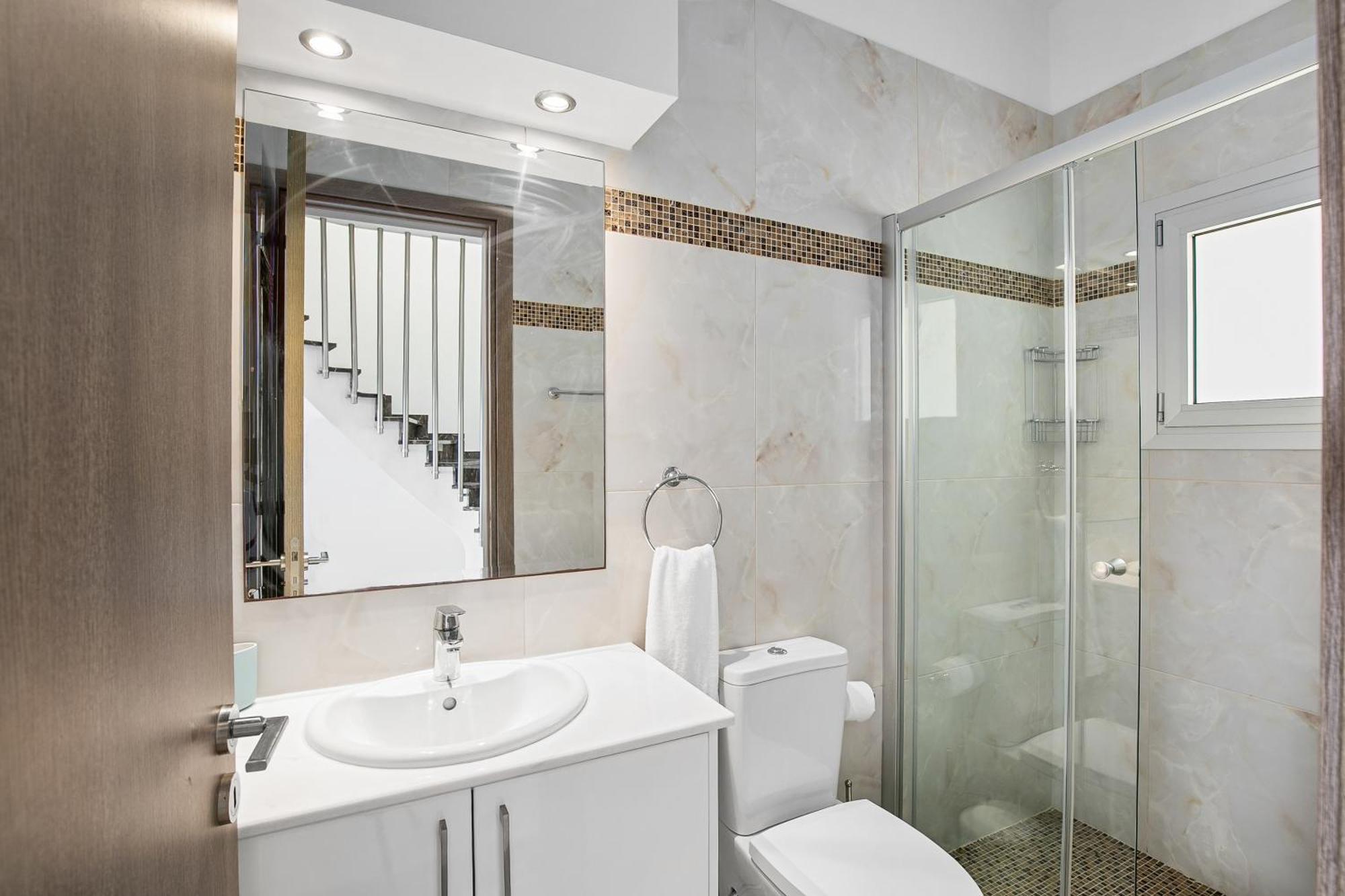 Olymp Luxury Villa D - Luxury Escape With Direct Beach Access And Unique Sunsets Paphos Kültér fotó