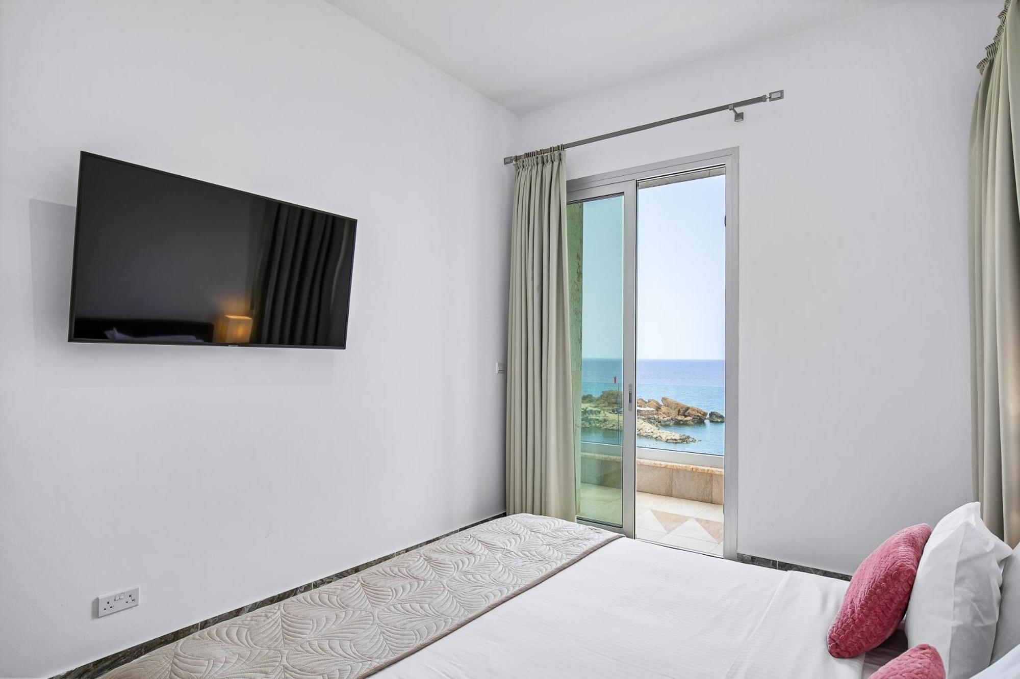 Olymp Luxury Villa D - Luxury Escape With Direct Beach Access And Unique Sunsets Paphos Kültér fotó