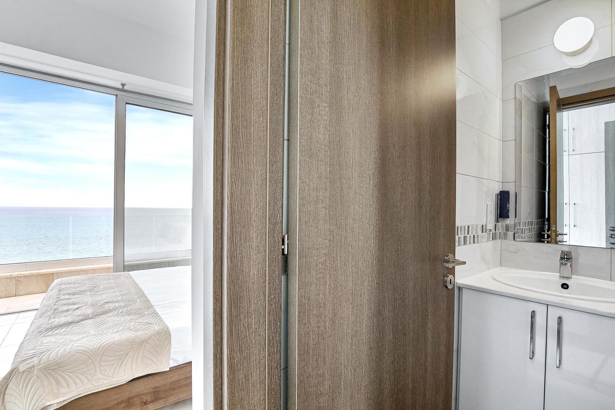 Olymp Luxury Villa D - Luxury Escape With Direct Beach Access And Unique Sunsets Paphos Kültér fotó