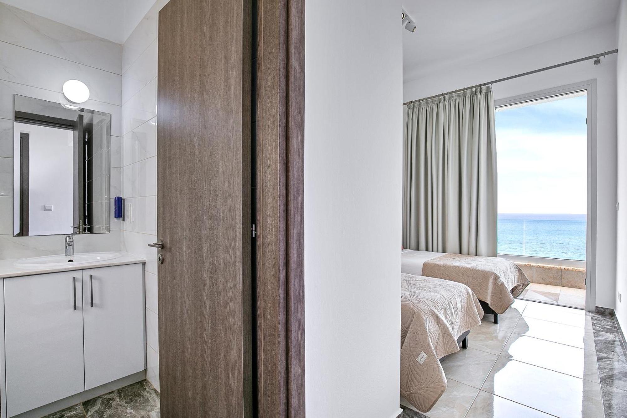 Olymp Luxury Villa D - Luxury Escape With Direct Beach Access And Unique Sunsets Paphos Kültér fotó