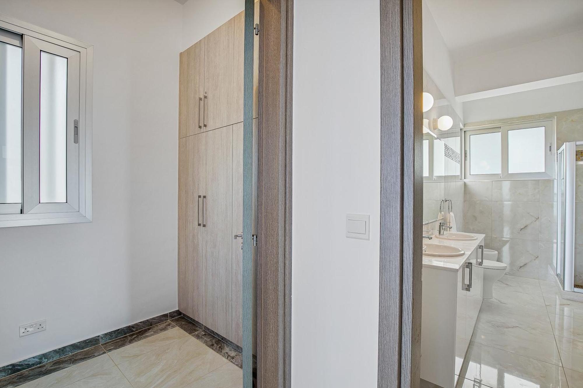 Olymp Luxury Villa D - Luxury Escape With Direct Beach Access And Unique Sunsets Paphos Kültér fotó