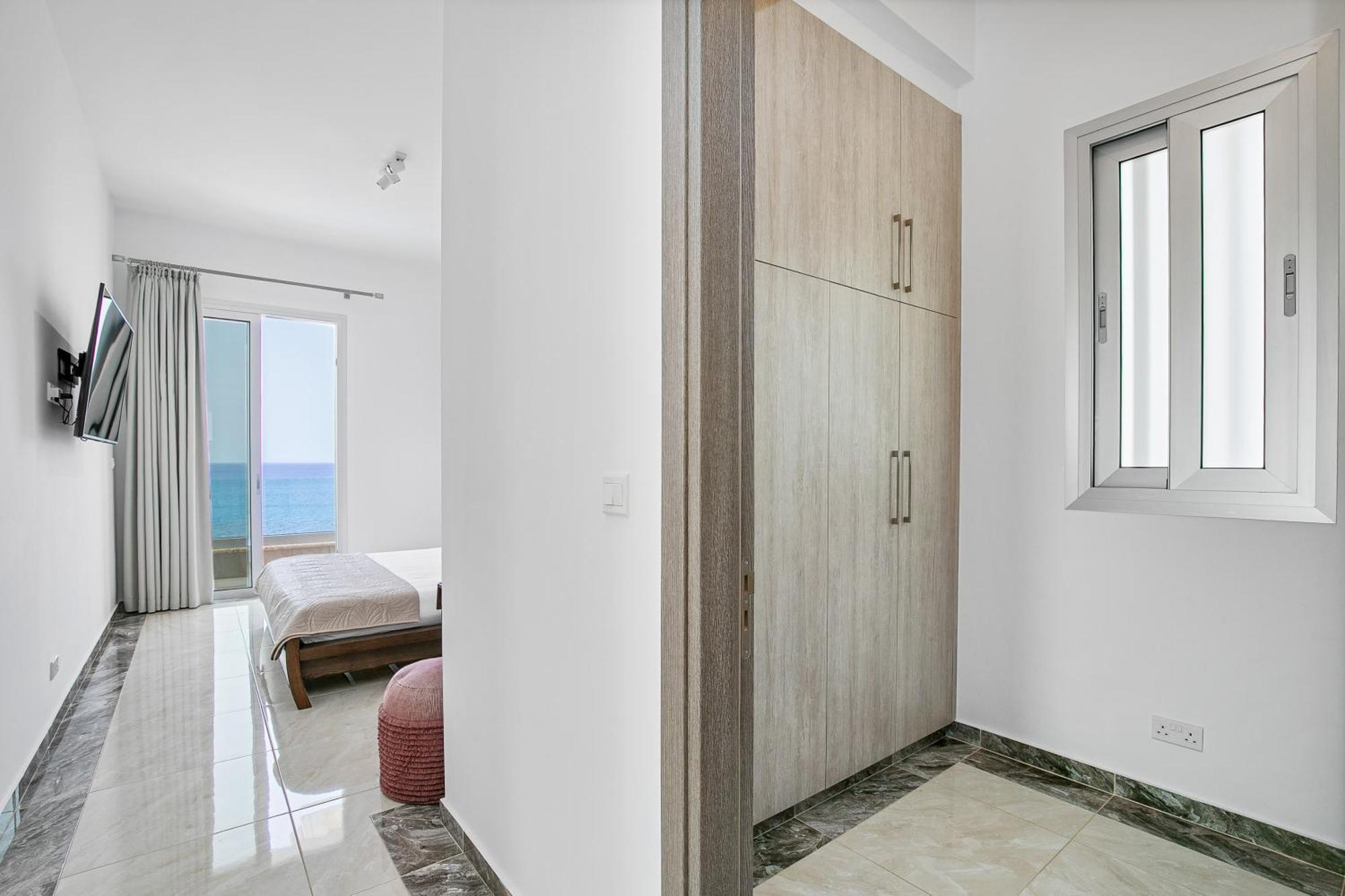 Olymp Luxury Villa D - Luxury Escape With Direct Beach Access And Unique Sunsets Paphos Kültér fotó